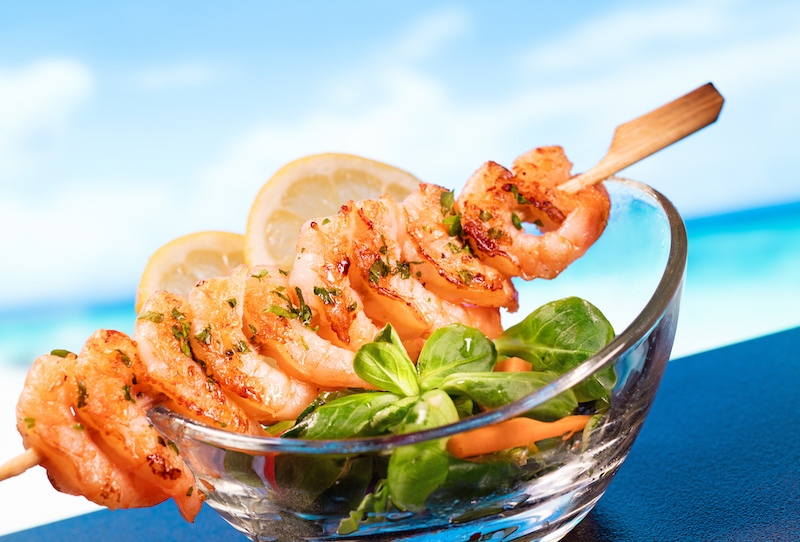 https://www.vitalchoice.com/blog/wp content/uploads/// Shrimp on wooden skewer