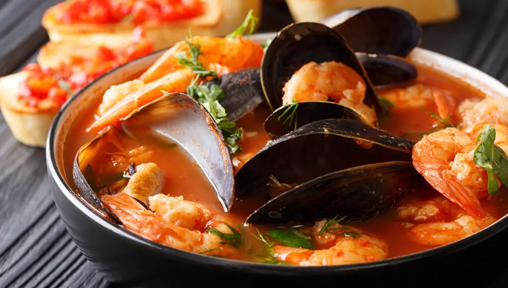 Muscles in a broth